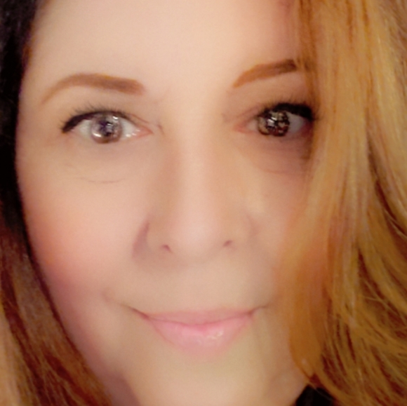 !!Mary Who Makes Deals!! $ Bundle is my game!$ - Picture 2 of 4